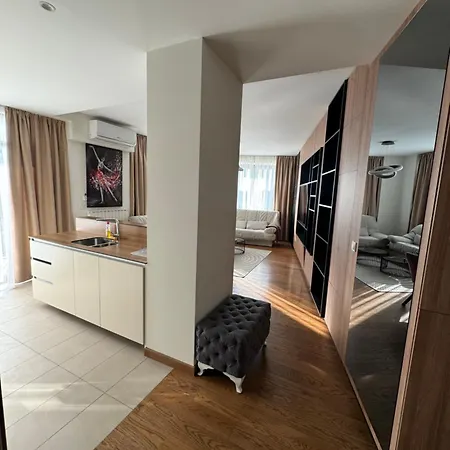 Apartament The Gates 706