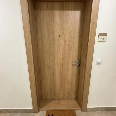 The Gates 706 Apartament Belgrad