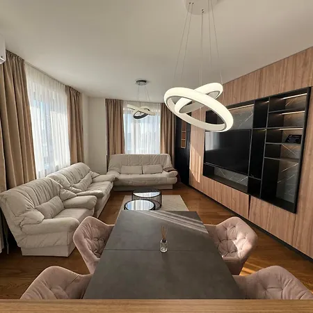 The Gates 706 * Belgrad