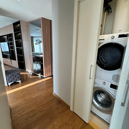 The Gates 706 Apartament Belgrad