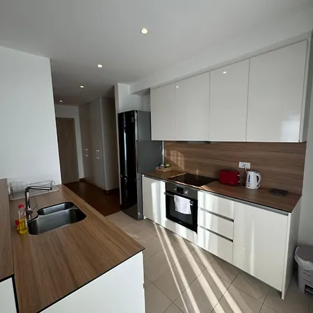 The Gates 706 Apartment Belgrad