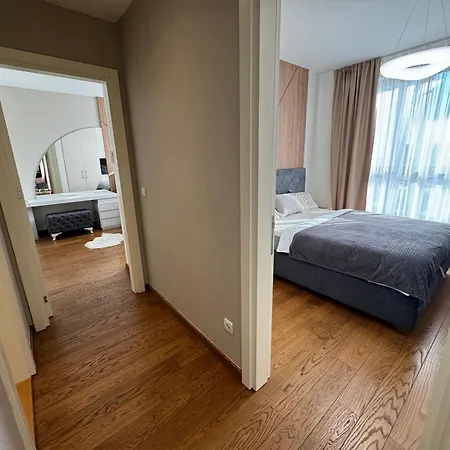 Apartament The Gates 706